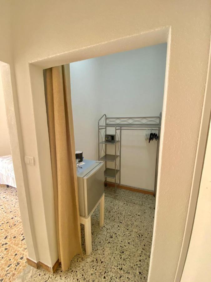 B&B A Due Passi Dal Mare Baja Sardinia Zewnętrze zdjęcie